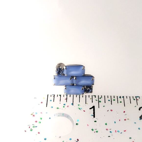 Vintage Prong Set Satin Rhinestone Clip-On Earrings - Picture 4 of 6